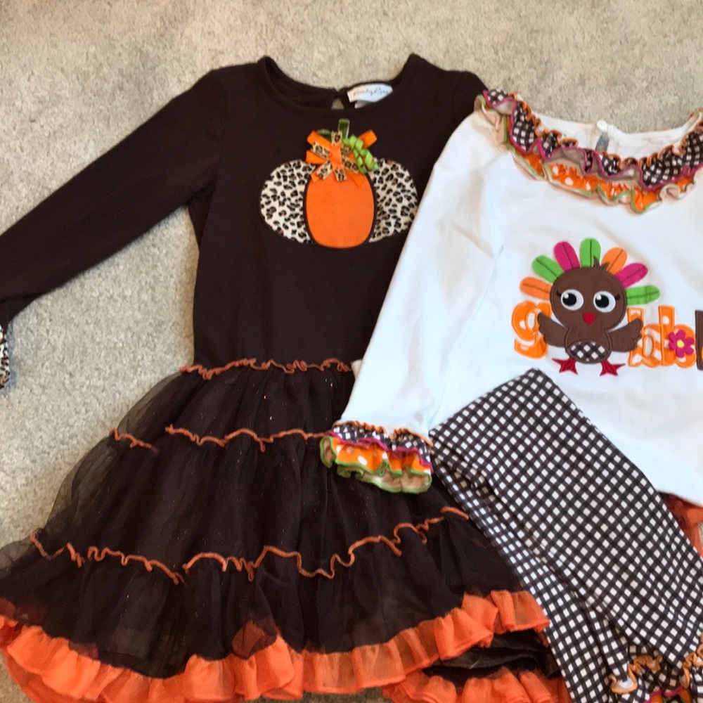 Thanksgiving Day outfits